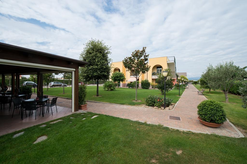 Residence Borgomare Albenga Ngoại thất bức ảnh