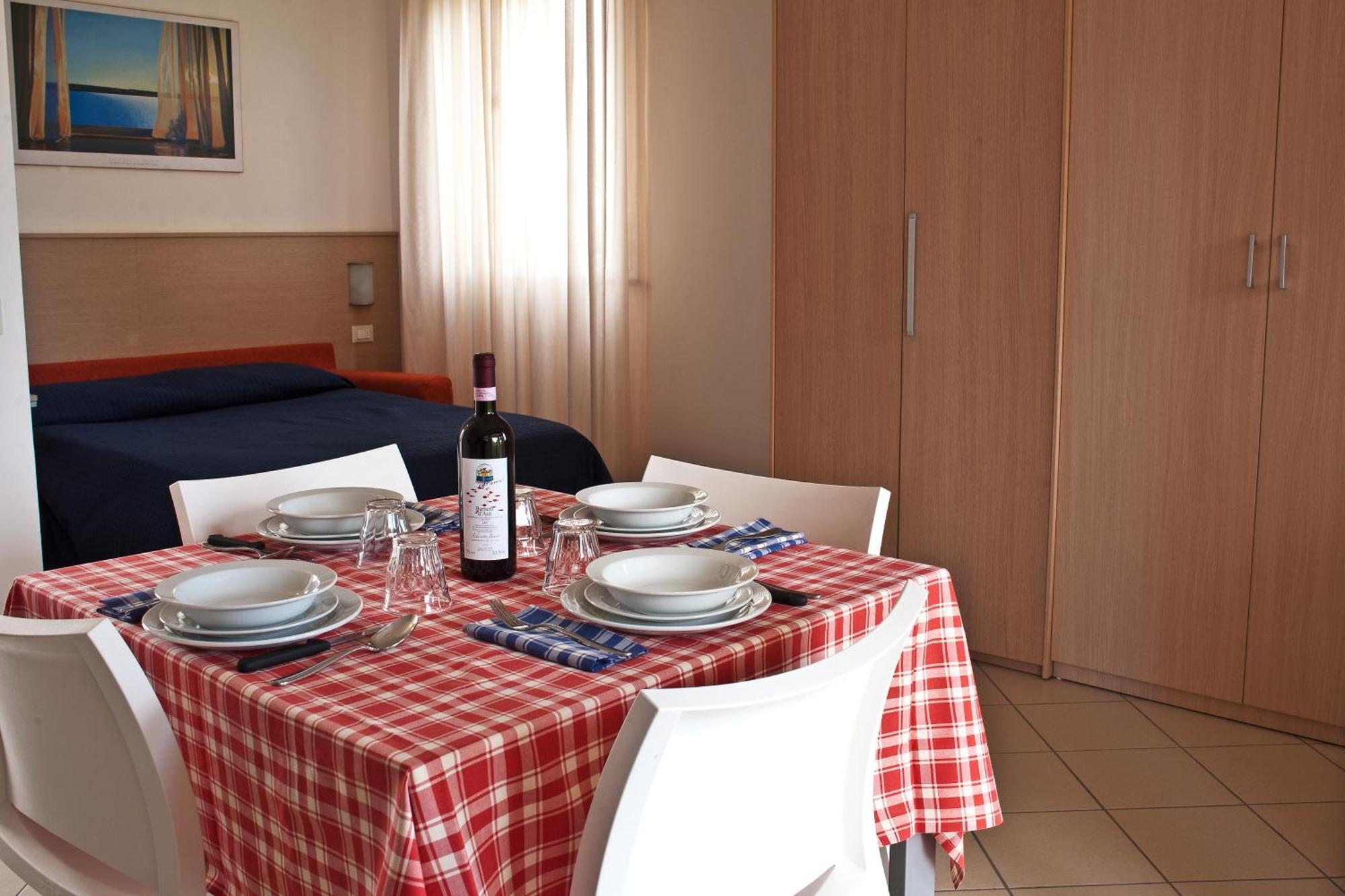 Residence Borgomare Albenga Ngoại thất bức ảnh
