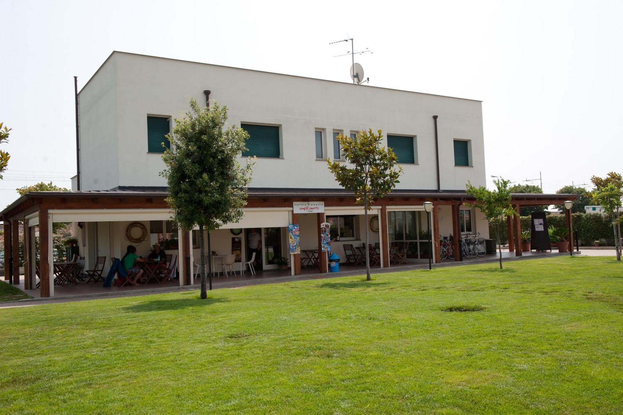 Residence Borgomare Albenga Ngoại thất bức ảnh
