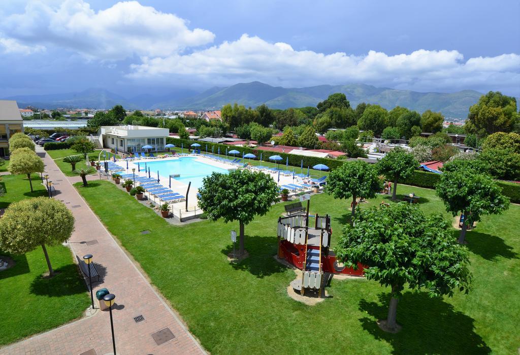 Residence Borgomare Albenga Ngoại thất bức ảnh